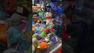 GINGERBREAD MAN from Shrek claw machine #shorts #shrek #clawmachine #arcade #daveandbusters #toys