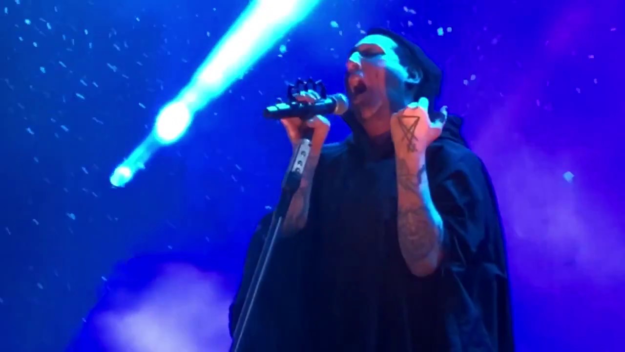 Marilyn Manson - Cry Little Sister - Noblesville IN 7/18/2018 - YouTube