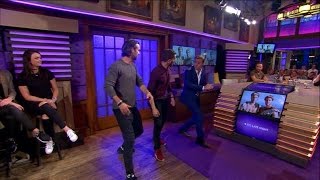 Peter krijgt dansles van Jan en Ish - RTL LATE NIGHT