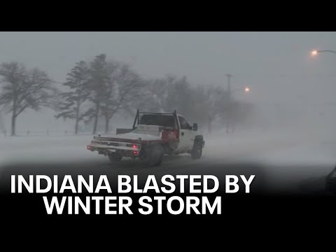 Winter Storm Blasts NW Indiana With Heavy Lake-effect Snow, Prompting ...