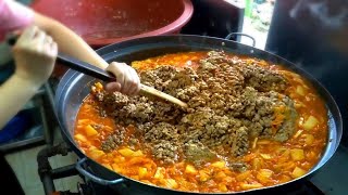 Amazing skills of making Dead body soup (Cheonggukjang) / 청국장 / Korean street food