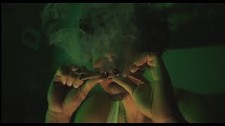 JonnyBoyDaNut - Smoking on my J's [Official Music Video]