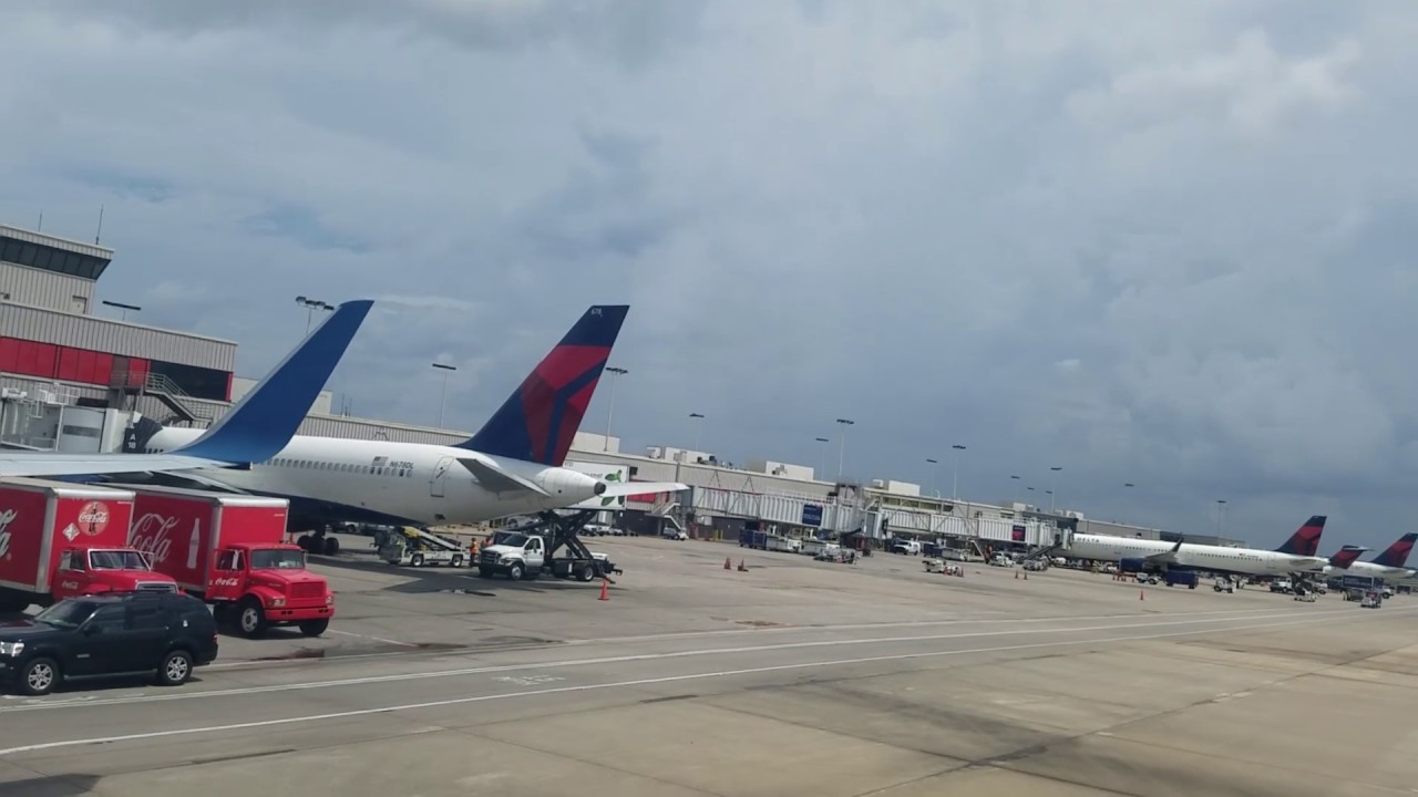 Parking Spot #2 Atlanta Airport &Delta Flight - YouTube