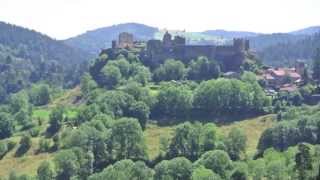 Arlempdes - Le premier château depuis la source de la Loire