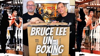 What's inside my BRUCE LEE Box? | Bruce Lee Enter the Dragon Surprise UNBOXING Statue!