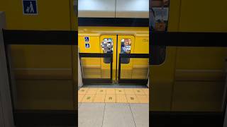 銀座線1000系特別仕様車のドアすごい#電車 #鉄道 #shorts