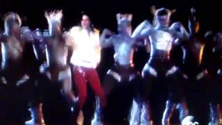 Michael Jackson Holographically Performs at 2014 BMAs