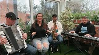 Cand fulgi de nea (COVER Ti si me cekala) - Carmen Olaru \u0026 ROyal Music LIVE (de la repetitii)