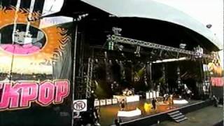 System Of A Down - A.T.W.A (Live At Pinkpop 2002)