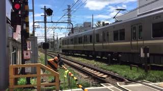 京王井の頭線西永福駅そばの踏切にて