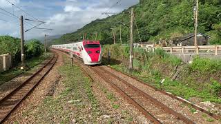 2021/10/10 台鐵第401車次TEMU2000型普悠瑪列車 石城火車站通過 (台東=樹林) 4K 中華民國生日快樂