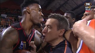 CAIRNS TAIPANS v PERTH WILDCATS ON COURT SCUFFLE