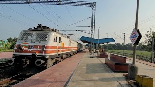 Freshly IOH'ed HWH WAP5 charges 12041 Howrah New Jalpaiguri SHATABDI skipping Mirzapur-Bankipur !!