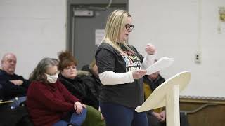 Community members discuss book bans during a Lapeer District Library Board meeting