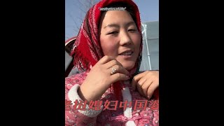 中国婆婆带老挝媳妇去拔节节麦结果没有多少，老公带我们娘三个去看电影#哪吒 #记录真实生活