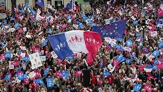 Francia: tornano in piazza gli oppositori delle nozze gay