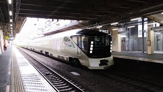 [四季島が試運転！]JR東日本クルーズトレイン TRAIN SUITE四季島 E001系 長野コース 試運転列車が西八王子駅1番線を静かに通過するシーン