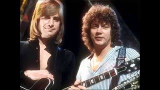 WHO ARE YOU NOW - BLUE JAYS (JUSTIN HAYWARD & JOHN LODGE) Live At Lancaster University in 1975