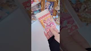 お菓子のおまけに付いてくるプリキュアのネイルシールを２袋買ってみました(*^^*)♪凄く可愛かったです！