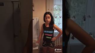 #VINE МУЖ ПОШЁЛ К СОСЕДКЕ ЗАКРЫТЬ ПОЛОВУЮ ЩЕЛЬ 🤭🤭🤭