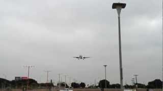 AIR CANADA AIRBUS 319 LANDING IN LOS ANGELES (LAX) C-GBIA