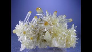 Quartz crystals with Halloysite inclusions from Colombia ccmq202401