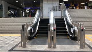 ［エスカレーター］ＪＲ小倉駅前　東芝製　TOSHIBA  escalator