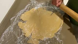 Fail (sort of):  Phyllis Stokes Simple Pie Crust