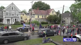 Oakland holds Memorial Day ceremonies, parade