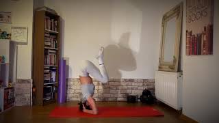 HEADSTAND - BAŞ AMUDU - BAŞ DURUŞU nasıl yapılır? (For beginers/yeni başlayanlar için)