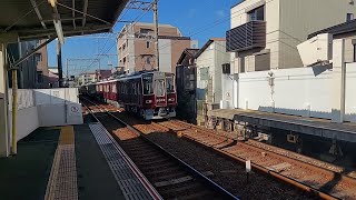 【阪急電車】神戸線芦屋川駅:阪急8000系8002F/通勤特急大阪梅田行き通過(2024/11)