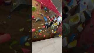 士林紅石攀岩館 - 粉紅色V5｜抱石。攀岩。紀錄｜ #bouldering #rockclimbing