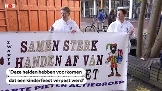 ZWARTE PIET: Actiegroep steunt A7-blokkeerders die voor rechter staan