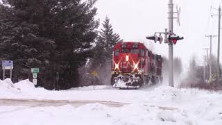 CN 556:SB avec CN 4711 a Desbiens/Qc 12 février 2021