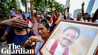 Sri Lanka: protesters set ministers' homes on fire as economic crisis deepens