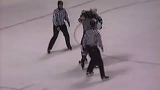 Mike MacWilliam vs Sasha Lakovic IHL Jan 19/96