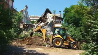 В центре Ессентуков рухнул старый дом