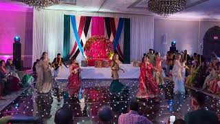 Sabki Baaratein Aayi I Mendhi Dance Performance I Eisha and Zain Wedding 2022