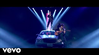 Mark Ronson - Nothing Breaks Like a Heart (Live on Graham Norton) ft. Miley Cyru