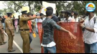 HNDA Students protest in Trincomalee