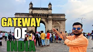 Gateway of India And Taj Mahal hotel\