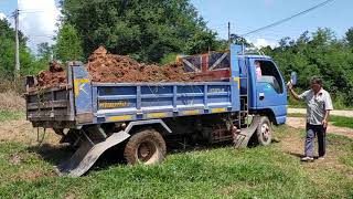 หกล้อวิ่งดินเที่ยวแรกเกือบไม่รอดDump Truck Thailand | ทีมงานโชคสัมฤทธิ์