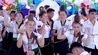 DANCE NHIỆT TÌNH TẠI LỄ THÀNH HÔN VĂN THIỆU - DIỆP NHÀN BẢN LÒ UM_CHIỀNG-DONG_MAI SƠN _ Dũng Híp TV