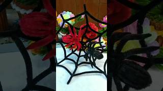 萬聖節手作 | 扭扭棒萬聖節蜘蛛網 | How to make Halloween Spider Web with Pipe Cleaners #halloween #扭扭棒 #shorts