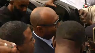 URGENT - Barthelemy Dias vient de débarquer à la Mairie de Dakar, malgré la sécurité de la police