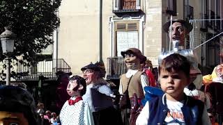 Gigantes y Cabezudos Alcalá de Henares 2017  Ferias 2017 plaza Cervantes , Libreros