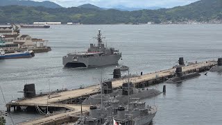 2021海上自衛隊呉基地 「8月8日（日）台風接近により艦船が続々と出港していきます。」 ②