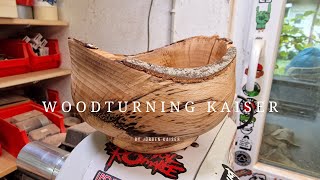 Woodturning | Natural Edge Bowl from Spalted Beech