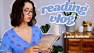 beach trips & finding two new favorite books of 2021 ⛅ reading vlog